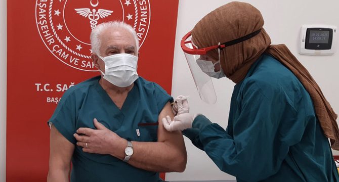 Doğu Perinçek, Covid-19 aşısı oldu