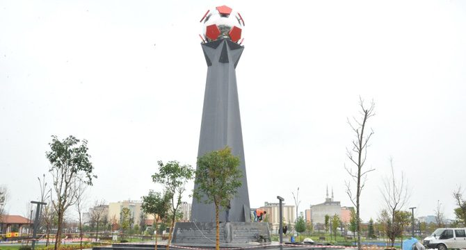 'Türk futbolunun en acı günü' 32 yıl sonra anıtlaşıyor