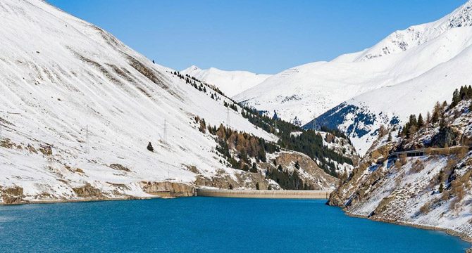 Alpler’de bir ilk: Yüksek rakımlı yüzer santral
