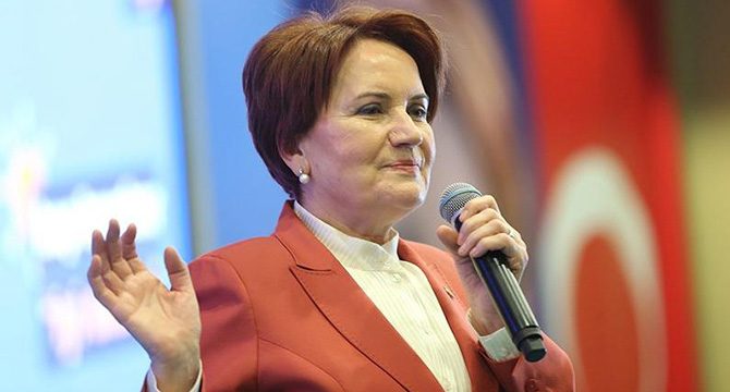 Meral Akşener de aşı oldu