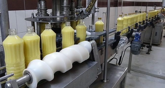 Seyyar satıcılıkla başladı, şimdi dünyaya satıyor