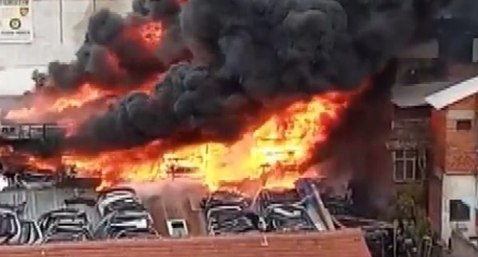 Bursa'da yangın dehşeti! Alevler gökyüzüne yükseldi