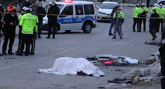 Belediyenin servis aracı devrildi: 2 ölü, 20 yaralı