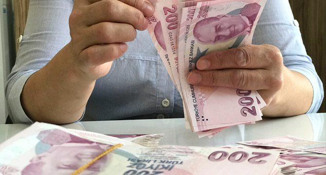 Sahte paraya dikkat! Para sayma makinesi tespit edemiyor