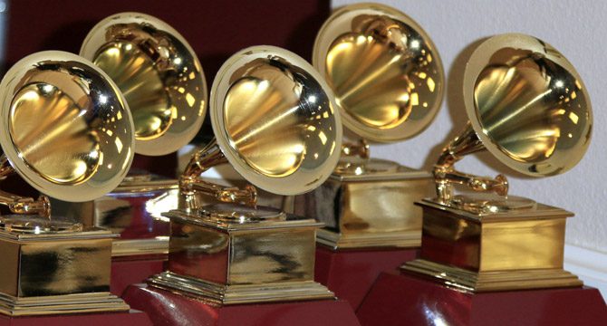 Grammy ödülleri Mart ayına ertelendi