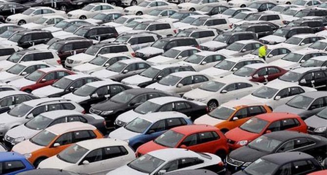 Avrupa otomobil pazarı Ocak ayında yüzde 25,7 daraldı