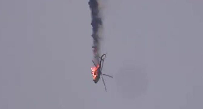 Suriye’de Rus helikopteri düştü: Pilot öldü
