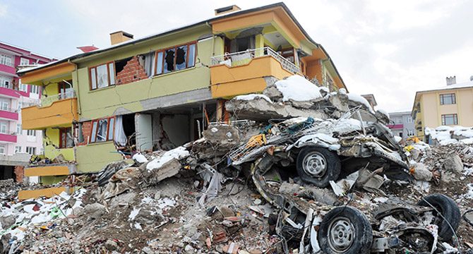 Beklenen İstanbul depreminde bakın kaç bina hasar görecek