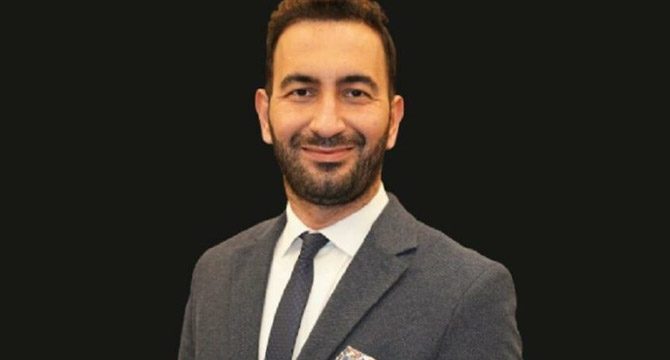 ‘Andımız’ için ‘hayvani ihtiyaç’ demişti, istifa etti