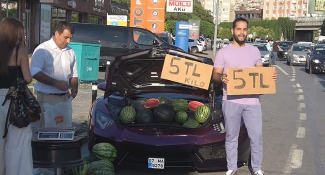 İranlı sosyal medya fenomeni sınır dışı edildi