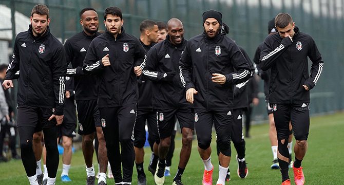 Beşiktaş'ta derbi hazırlıkları başladı