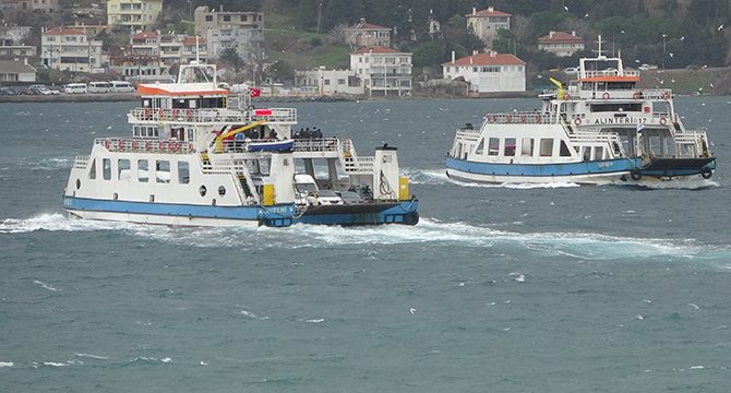 Bozcaada ve Gökçeada seferlerine fırtına engel