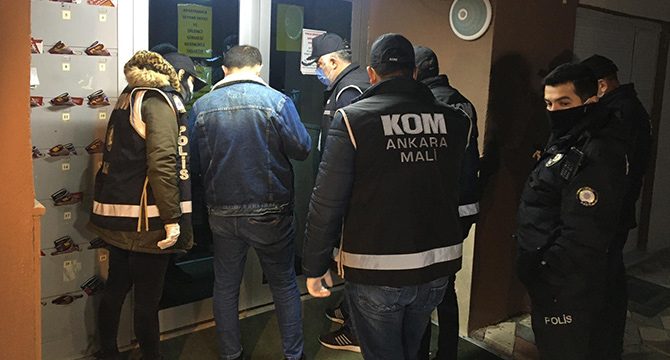 Pazar tezgahında uyuşturucu ticaretine 19 gözaltı