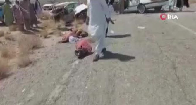 İran'da zincirleme trafik kazası: 14 ölü
