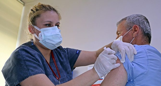 Aşı sonrası tedbirlerin elden bırakılmaması çağrısı