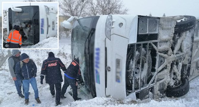 İki tur otobüsü devrildi: Ölü ve yaralılar var