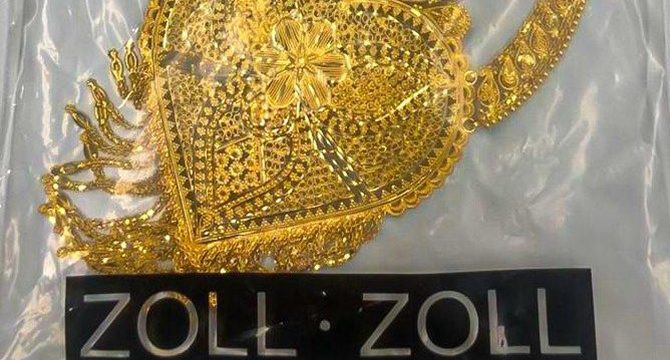 Almanya’ya giden Türk kadının çorabından 40 bin euroluk altın çıktı
