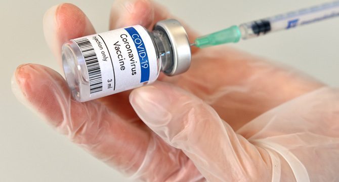 Etkinliğine dair şüpheler gündemde: İki doz aşı oldu, virüse yakalandı