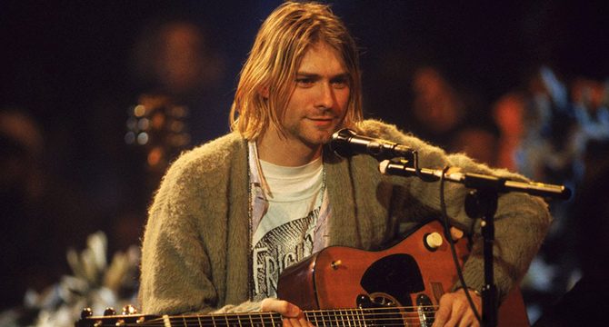 Kurt Cobain'in saç telleri rekor fiyata satıldı