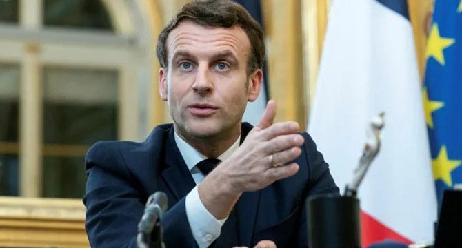 Fransa Cumhurbaşkanı Macron’a tokat şoku