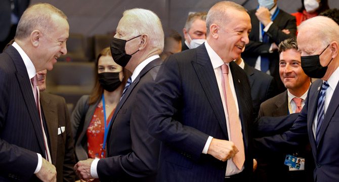 Erdoğan ile Biden ilk kez karşı karşıya geldi