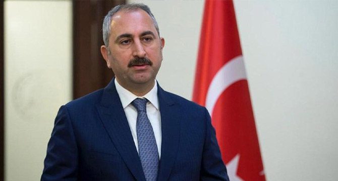 Adalet Bakanı Gül'den 'mafyadan para alan siyasetçi' iddialarıyla ilgili çok çarpıcı sözler