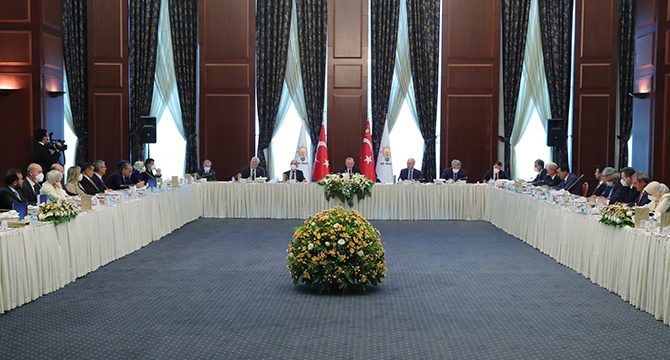 Cumhurbaşkanı Erdoğan, milletvekiliyle bir araya geldi