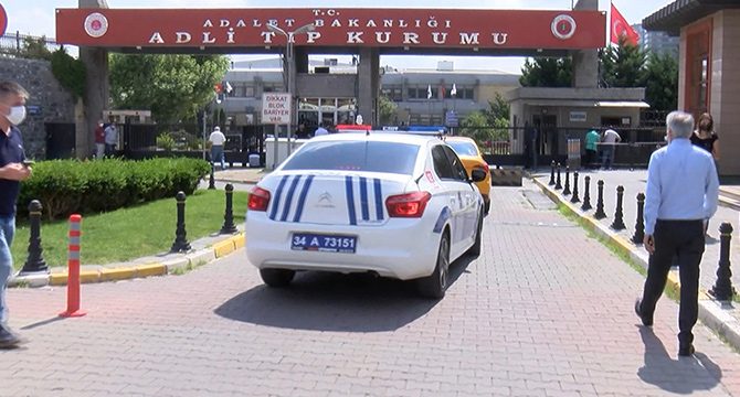 Dehşet: İki kardeşi çekiçle öldürmüş