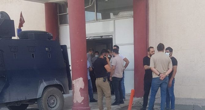 Emniyet müdür yardımcısına makamında saldırı: Acı haberin detayları ortaya çıktı