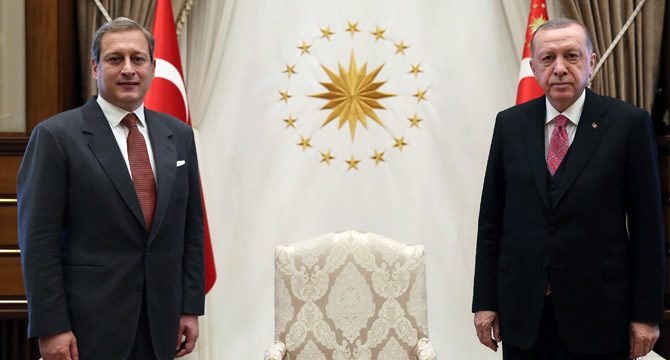Erdoğan, Galatasaray Başkanı Burak Elmas'ı kabul etti