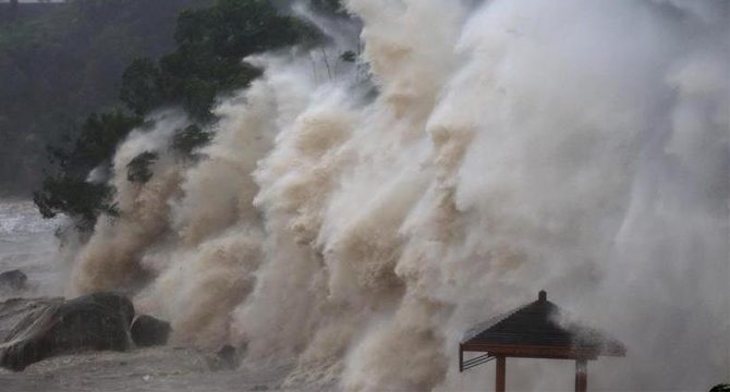Çin'de alarm: On binlerce kişi tahliye ediliyor