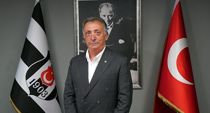 Başkan Ahmet Nur Çebi, siyah-beyazlı taraftarlara seslendi