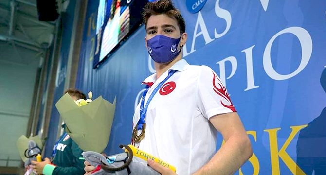 Milli sporcu Derin Toparlak, Dünya şampiyonu