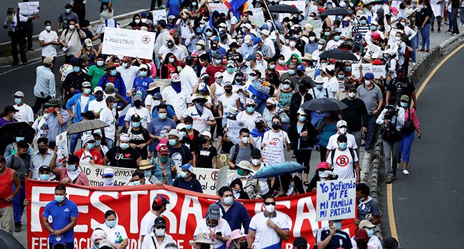 El Salvador’da hükümet karşıtı gösteri: Binlerce kişi sokağa çıktı