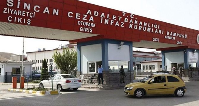 Emekli Korgeneral Vural Avar hastaneye sevk edildi