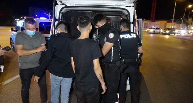 Antalya'da 4 çocuğun şehri birbirine katan turu karakolda bitti
