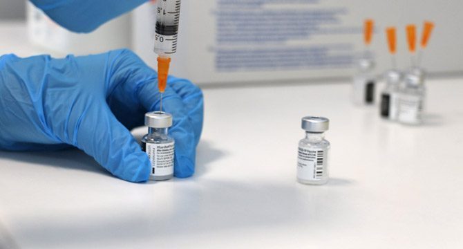 Çarpıcı araştırma: Aşılar, Kovid-19'dan ölüm oranını düşürüyor