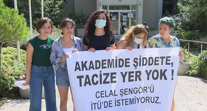 İTÜ’de Celal Şengör protestosu