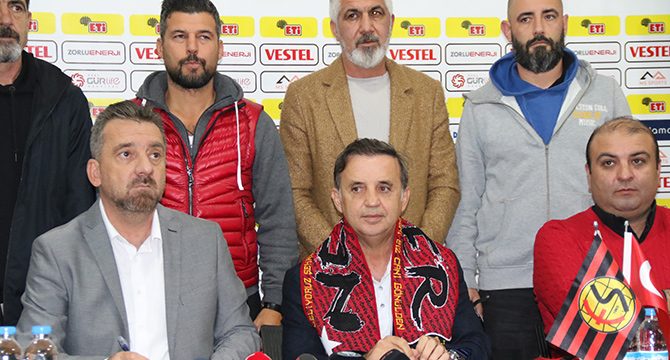 Eskişehirspor, Suat Kaya ile sözleşme imzaladı