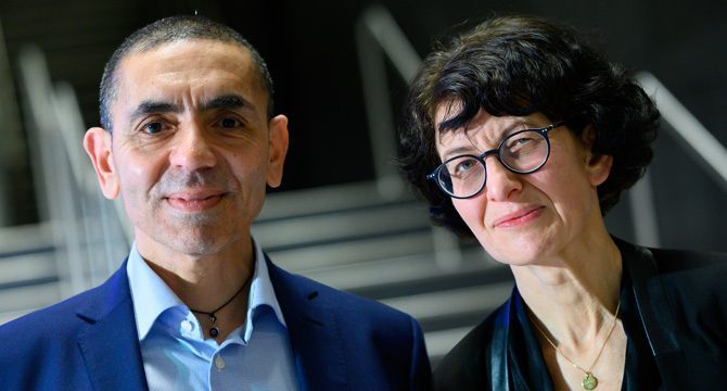 Yunanistan'a gittiler: Anı defterine Atatürk'ün o sözünü yazdılar