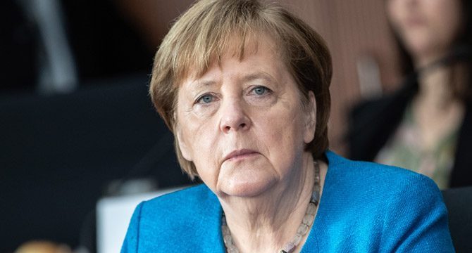 Almanya Başbakanı Merkel yarın Türkiye'ye geliyor