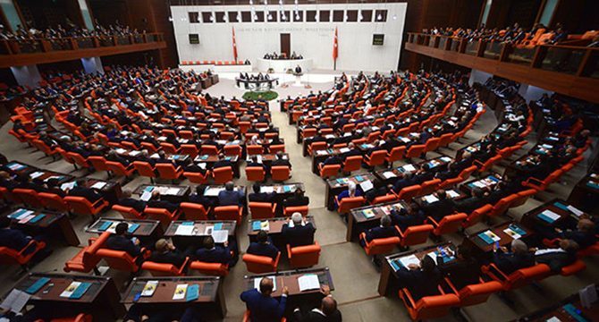 Dört milletvekilinin dokunulmazlık fezlekeleri Meclis'te