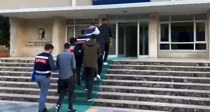 Sosyal medya dolandırıcılarına operasyon: 15 gözaltı