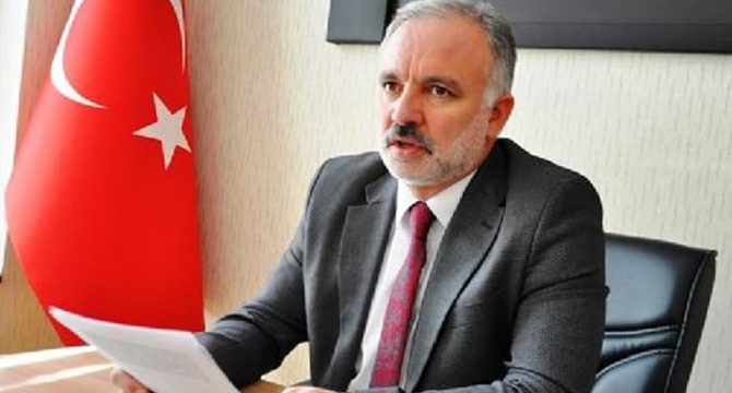 Ayhan Bilgen, HDP'den istifa etti