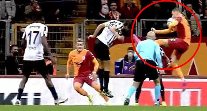 Maça damga vuran penaltı pozisyonu! "Kafayı yememek..."