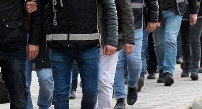 47 kişi hakkında FETÖ’den yakalama kararı