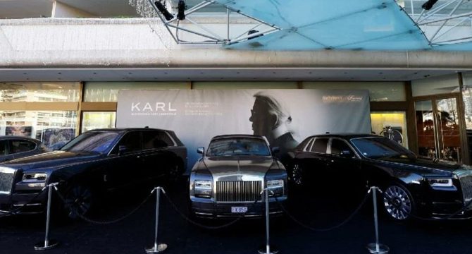 Dudak uçuklatan fiyatlarıyla konuşulan Rolls-Royce tarihi satış rekoru kırdı