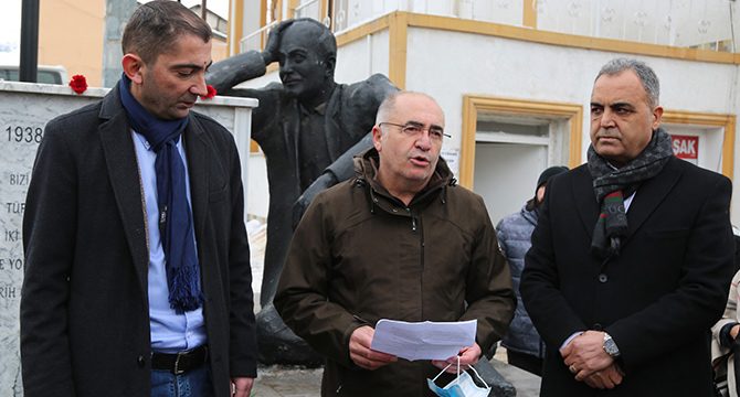 Ünlü şair Cemal Süreya ölüm yıldönümünde anıldı