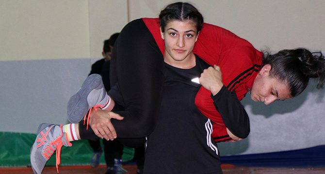 Elvira Türkiye şampiyonu oldu