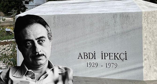 Abdi İpekçi kabri başında anıldı